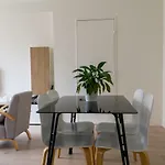 Hostnfly Apartments - Superb Bright Apt Near Montparnasse Station
