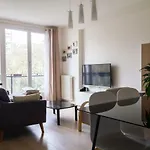 Hostnfly Apartments - Superb Bright Apt Near Montparnasse Station